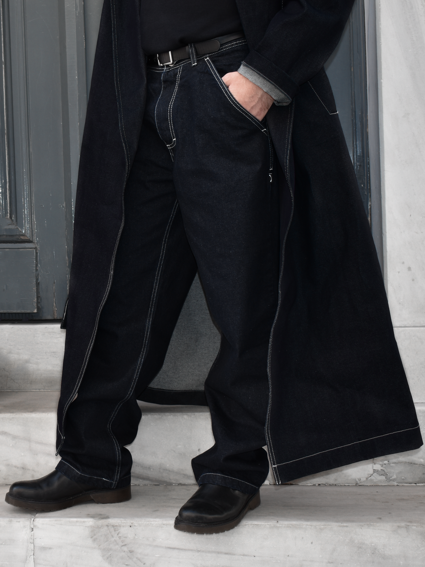 The Straight Loose Jeans